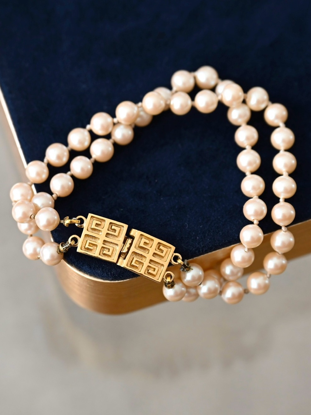 Authentic Vintage Givenchy Classic Logo Clasp Double Stranded Pearl Bracelet
